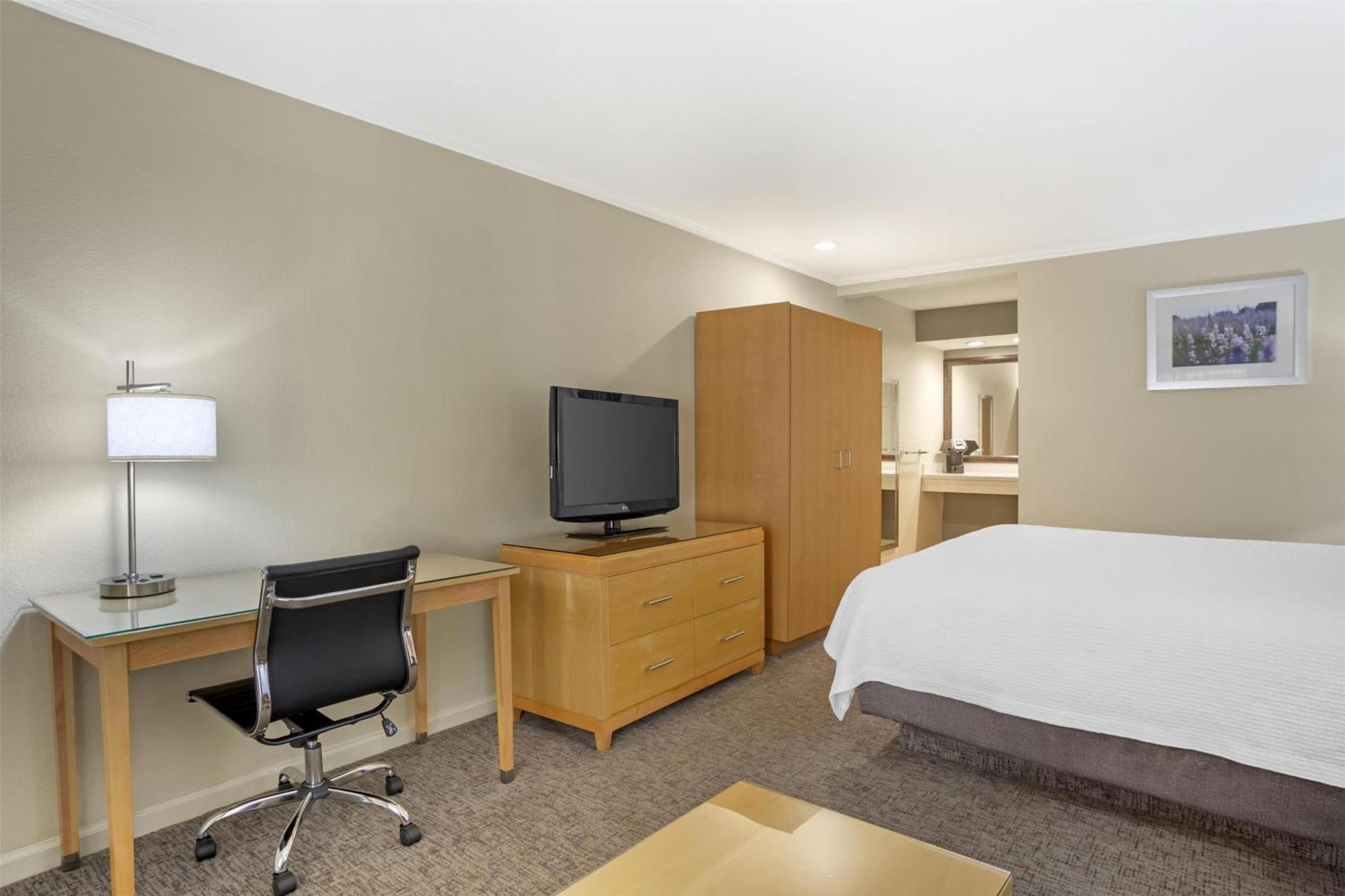 Best Western Plus Dixon Davis Bagian luar foto